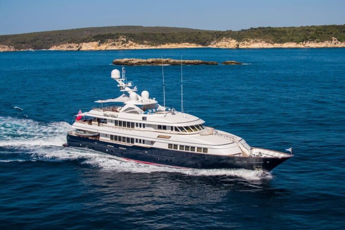 M/Y MAGNA GRECIA