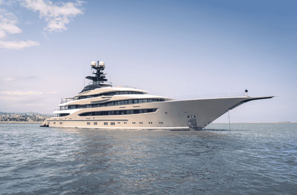 YATCO’s Fleet Friday: M/Y PHOENIX 2, M/Y SAVANNAH, and more!