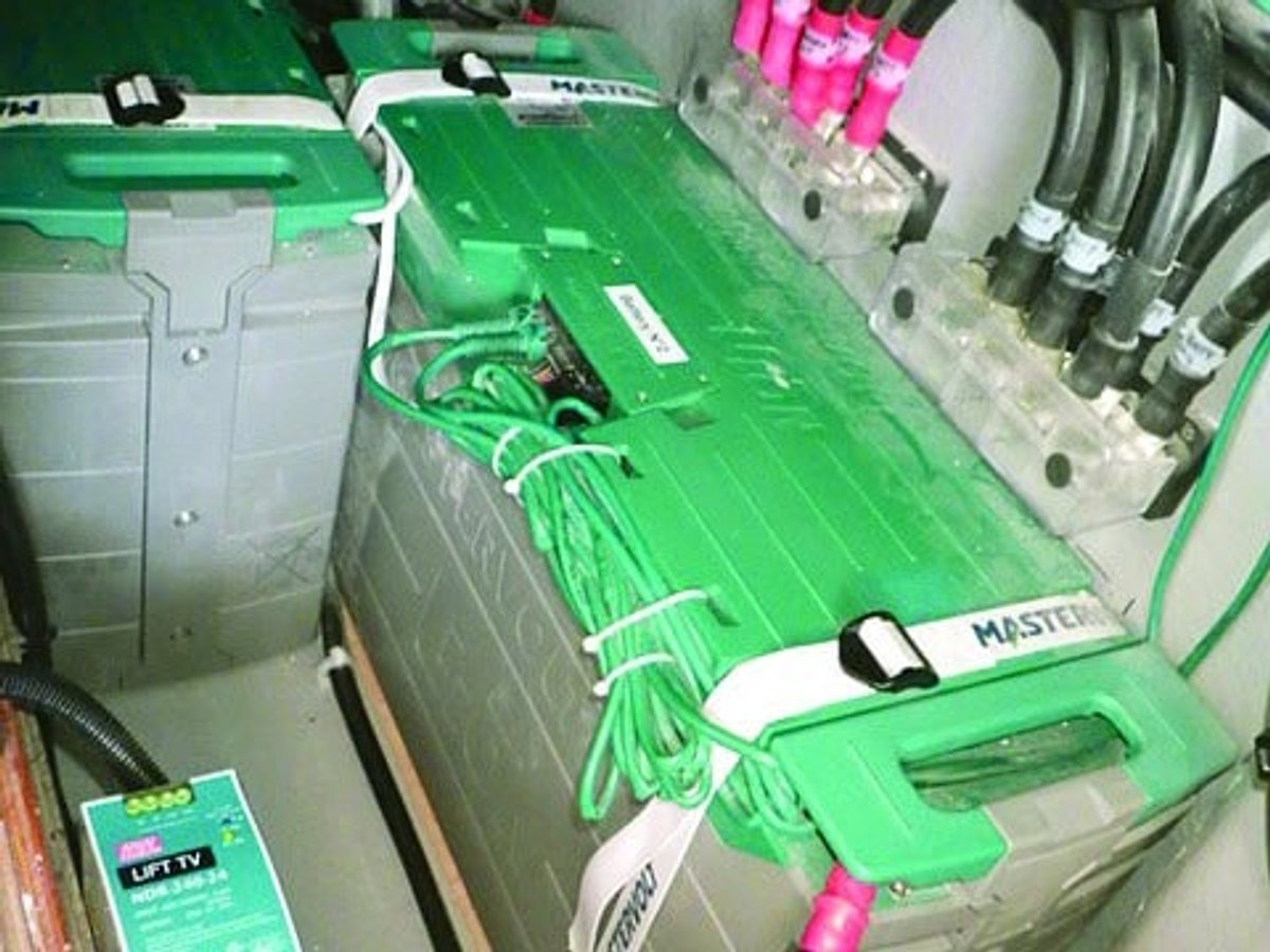 Coast Guard Releases Lithium-Ion Battery Safety Alert