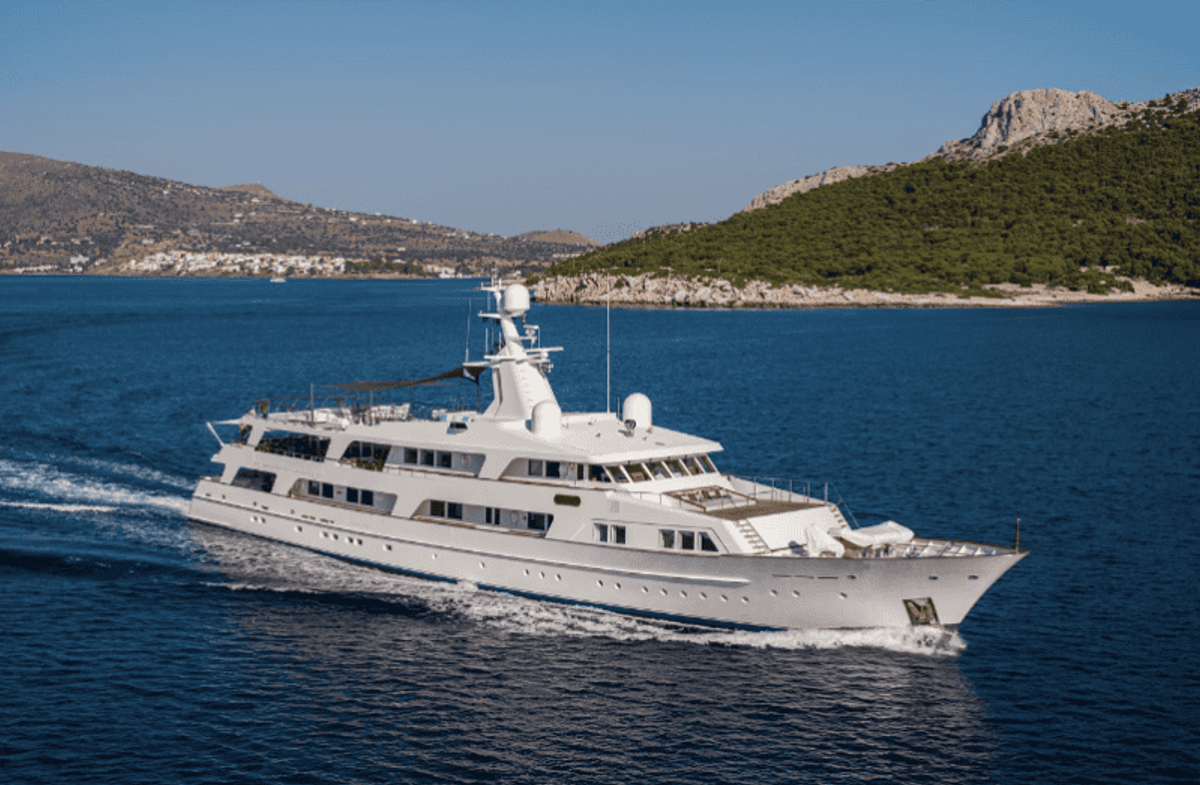 YATCO’s Fleet Friday: M/Y HIGH OCCUPANCY, M/Y NONNI II, and more!