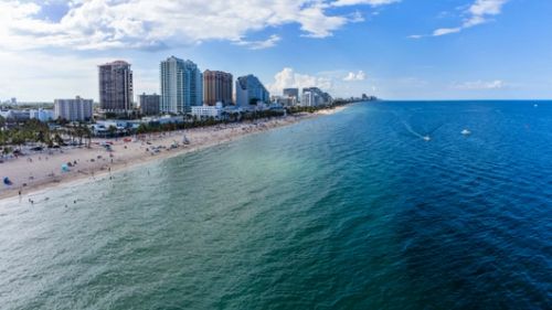 Yachtie Minds Matter Plans Beach Cleanup During FLIBS