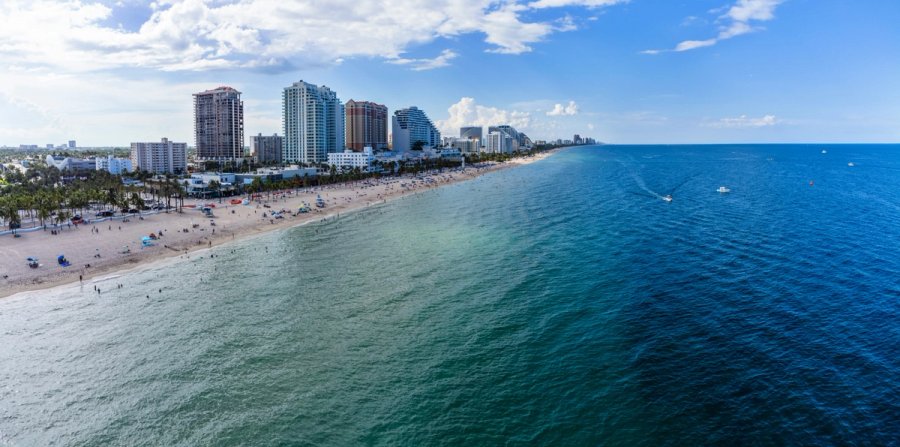 Yachtie Minds Matter Plans Beach Cleanup During FLIBS