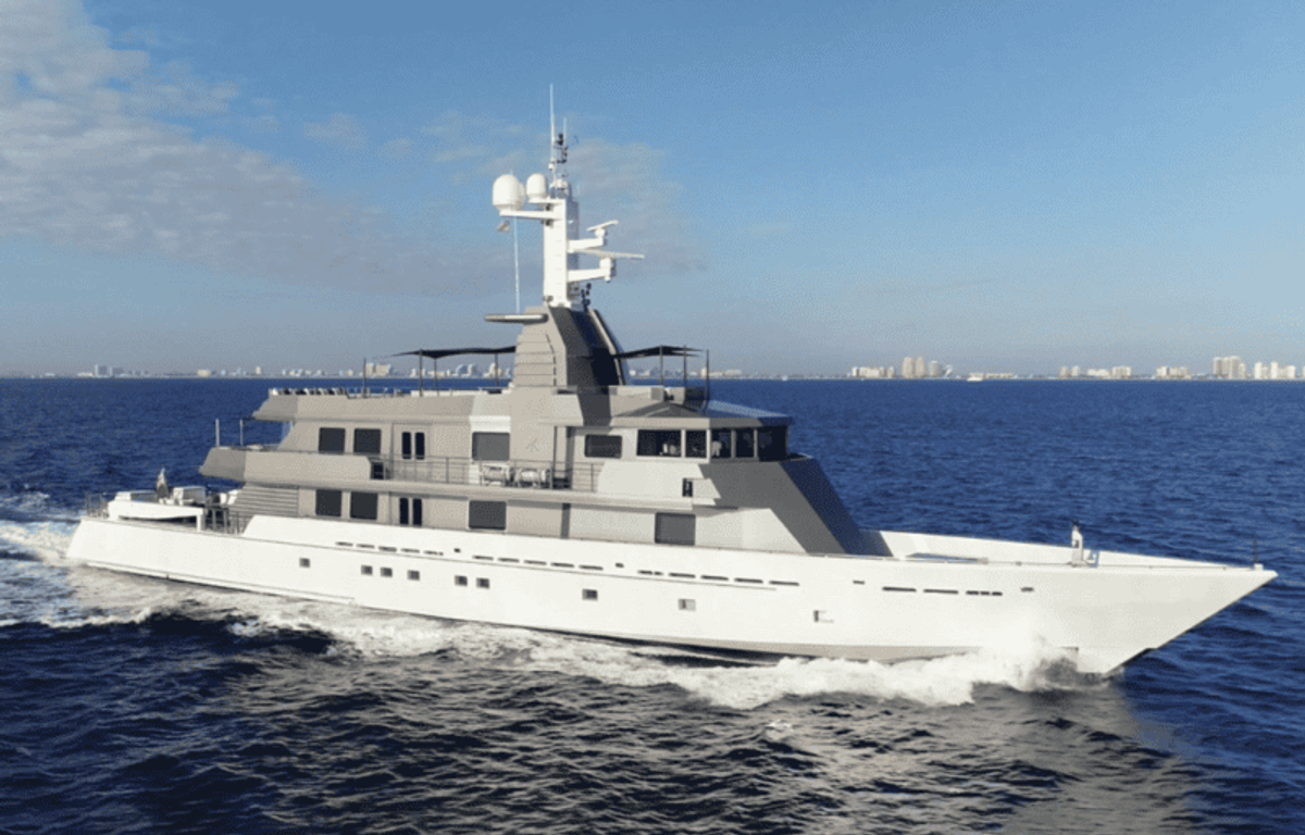 YATCO’s Fleet Friday: M/Y PERLA BIANCA, M/Y MIZU, and more!