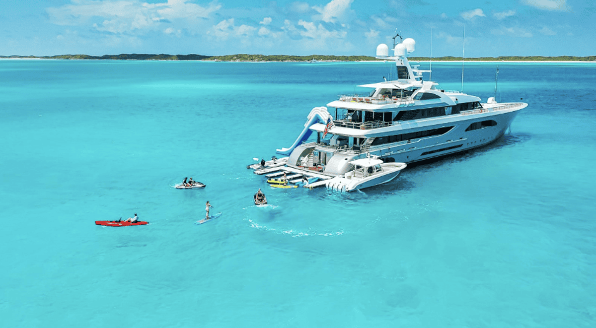 YATCO’s Fleet Friday: M/Y W, M/Y NEENAH, and more!