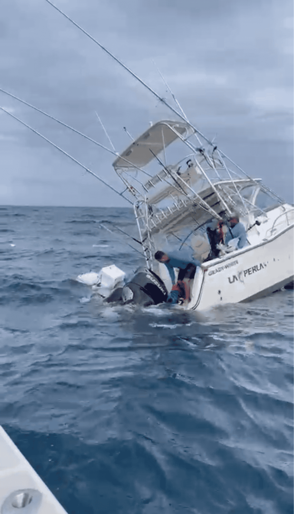 Video Captures Vessel Sinking Off Panama Coast