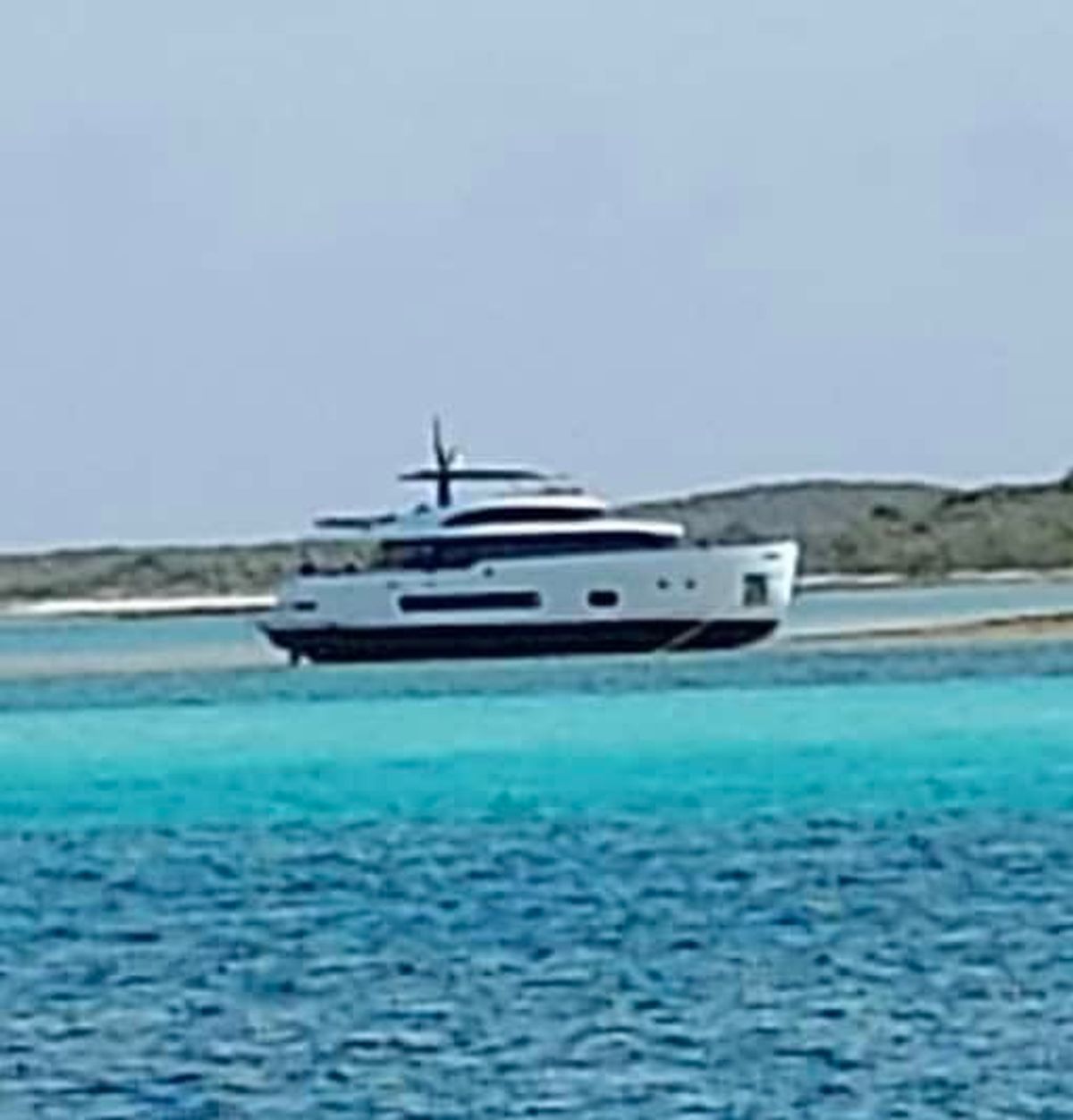 yachts run aground