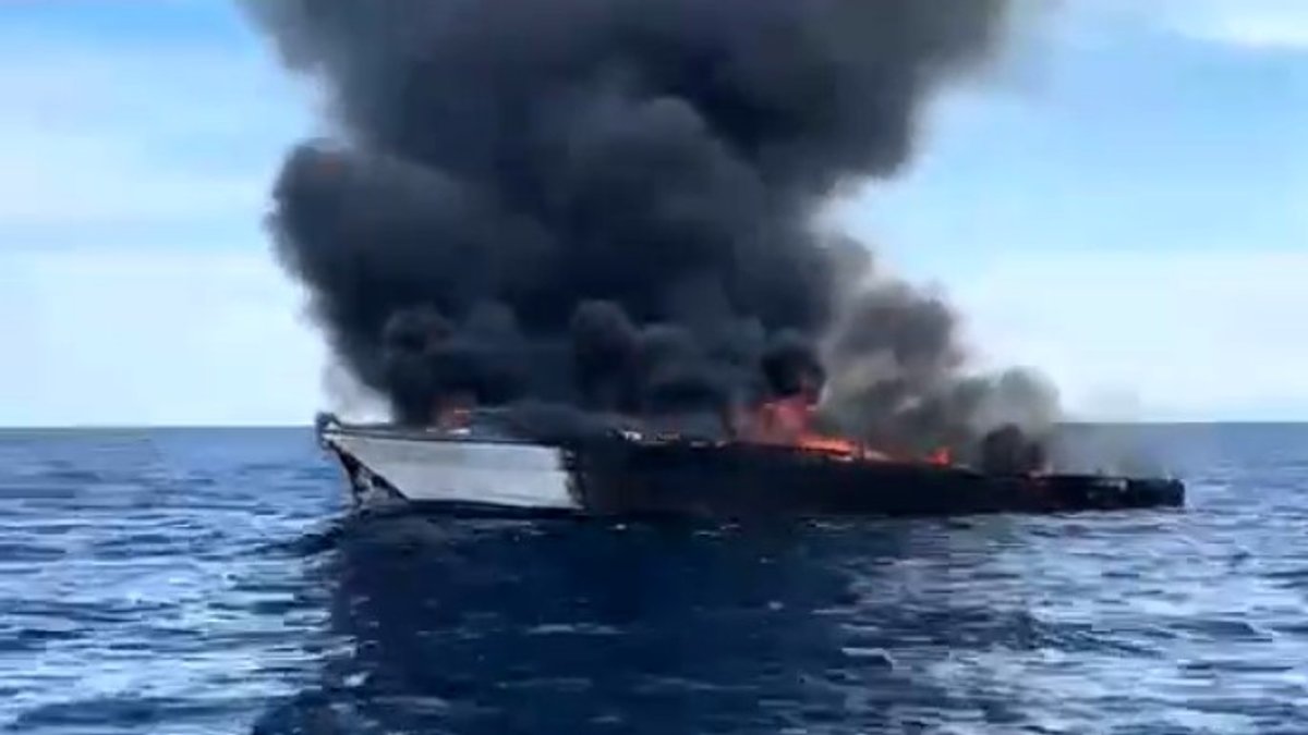 M/Y Jason on fire off the Romblon coast