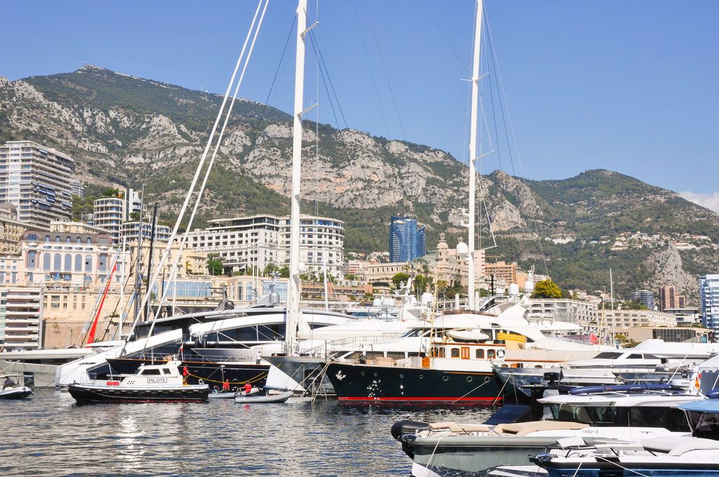 Yachts and crew on the docks at the 2026 Monaco Yacht Show in Port Hercule, Monaco.