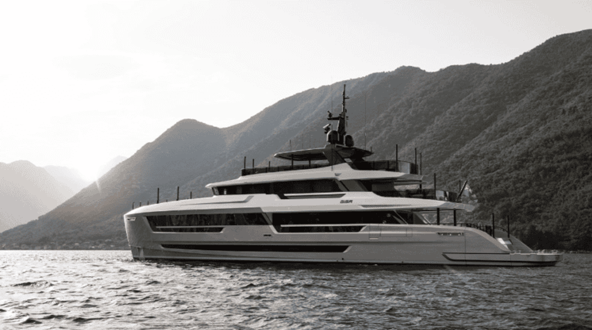 YATCO’s Fleet Friday: S/Y CORSARIO, M/Y MONOKINI, and more!