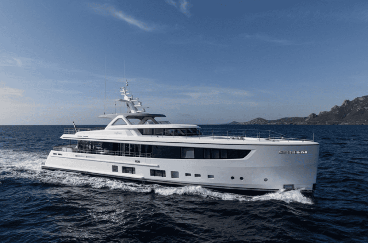 YATCO’s Fleet Friday: M/Y Unbridled, M/Y Seaflower, and more!