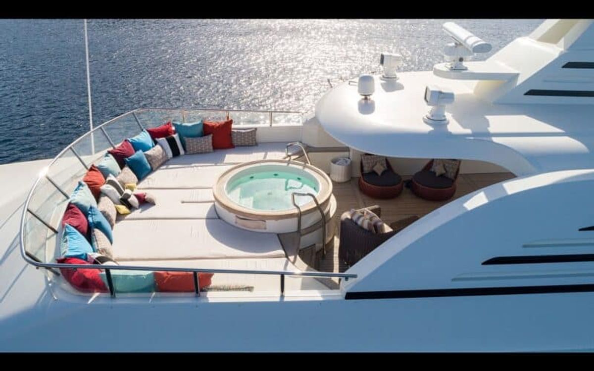 YATCO’s Fleet Friday: M/Y Irama, M/Y DEFIANT, and more!