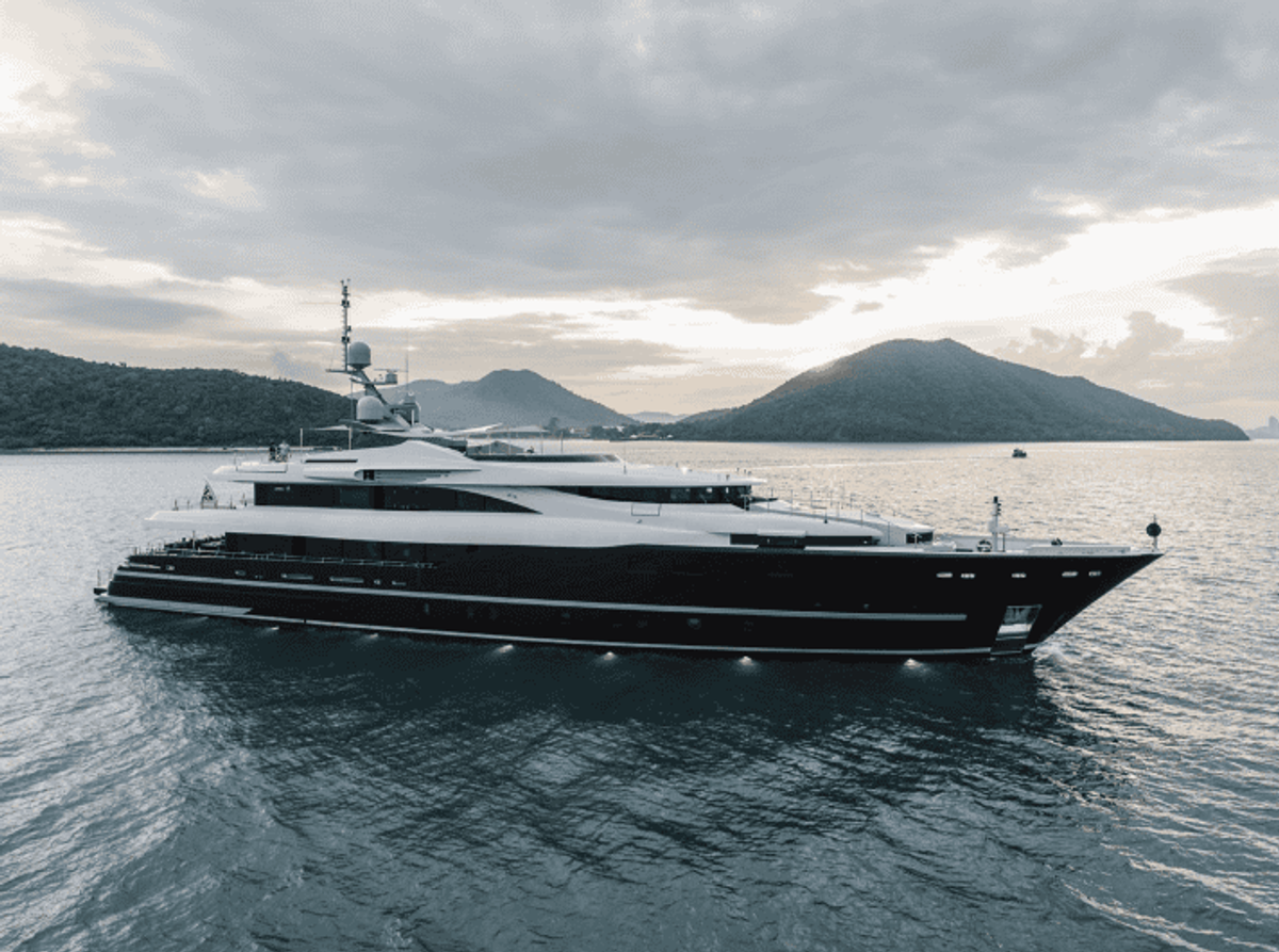 YATCO’s Fleet Friday: M/Y HIGH OCCUPANCY, M/Y NONNI II, and more!