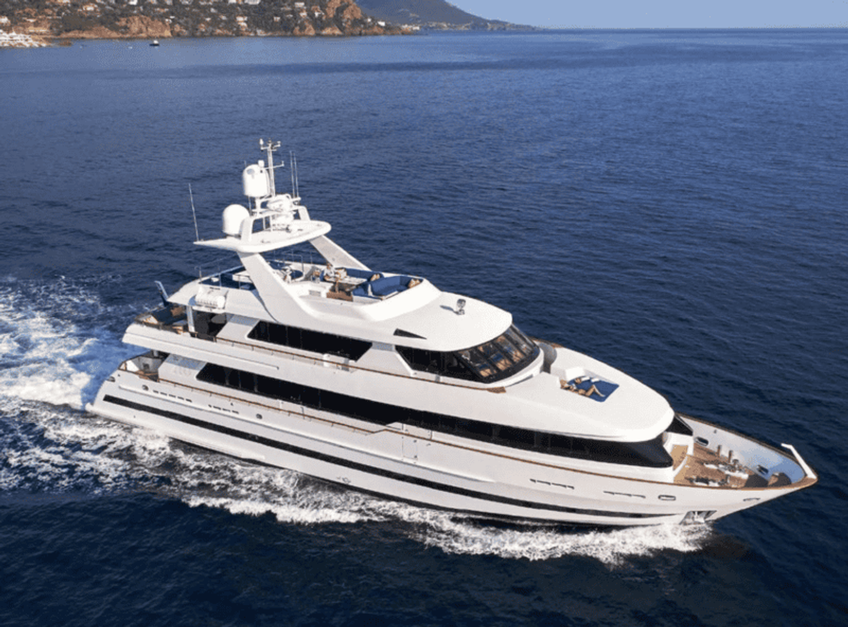 YATCO’s Fleet Friday: M/Y TAYRONA, M/Y REARDEN STEEL, and more!