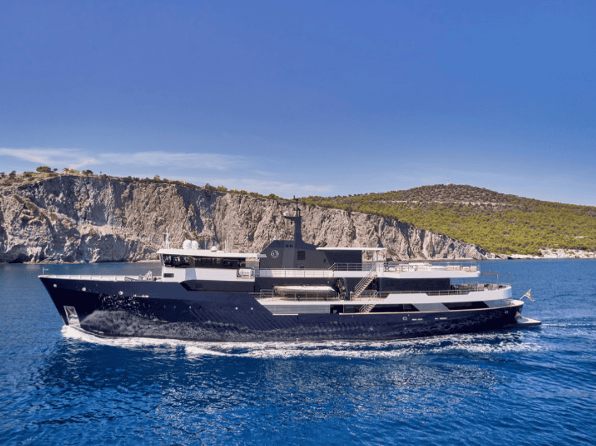 YATCO’s Fleet Friday: M/Y LADY BEATRICE, M/Y OMNIA, and more!