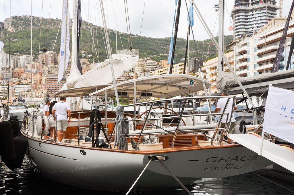 Yachts and crew on the docks at the 2026 Monaco Yacht Show in Port Hercule, Monaco.