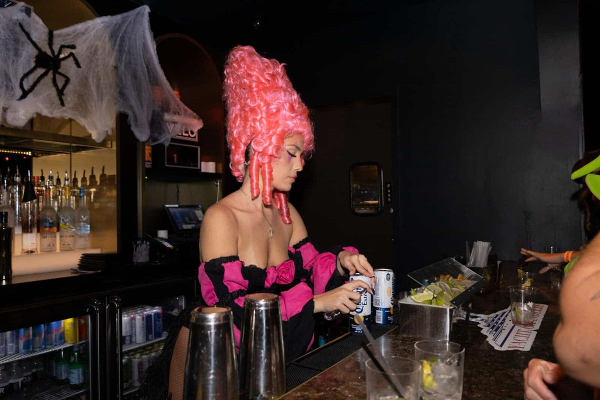 Yacht Chandlers 16th Annual Captain & Crew Appreciation Party – Monster Mash