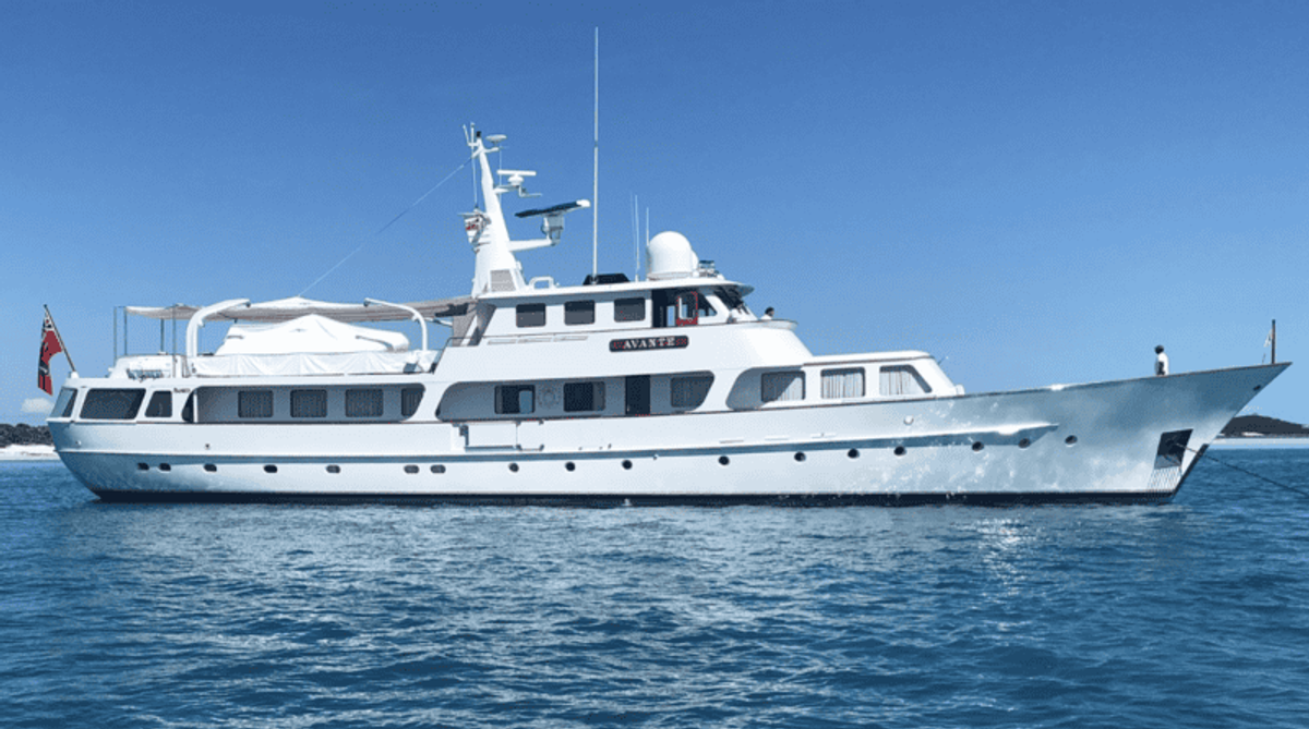 YATCO’s Fleet Friday: M/Y Aqua Life, M/Y AVANTE V, and more!