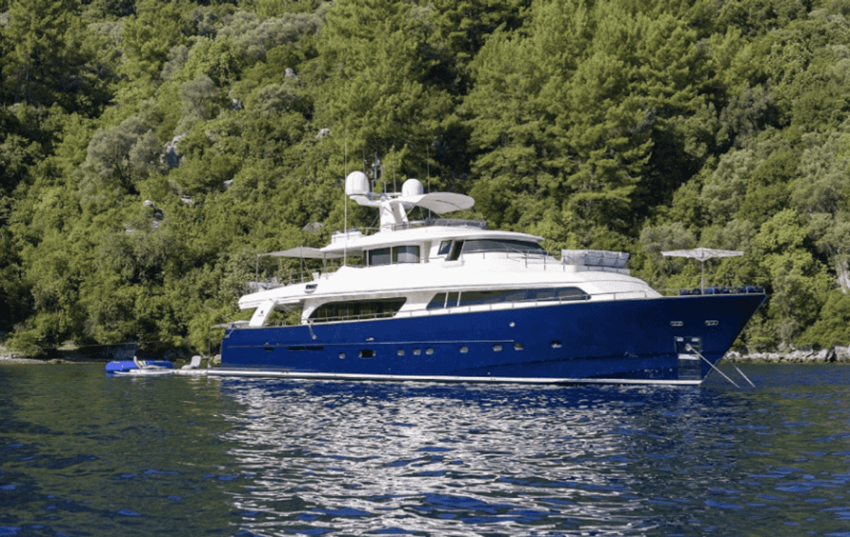 YATCO’s Fleet Friday: M/Y Aqua Life, M/Y AVANTE V, and more!
