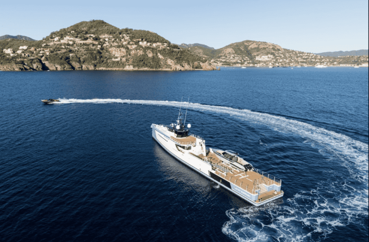 YATCO’s Fleet Friday: M/Y Come Together, M/Y SHADOW, and more!