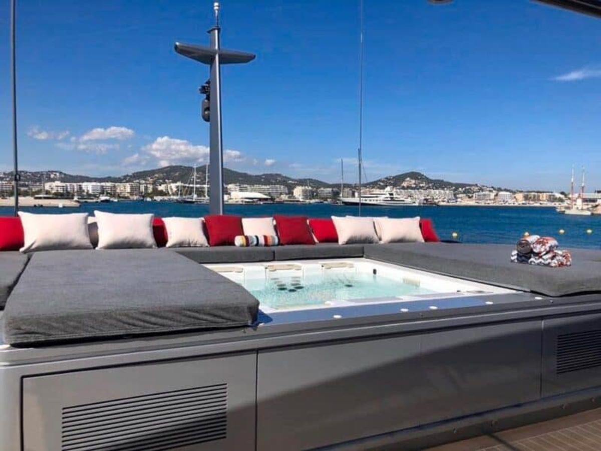 M/Y MAGNA GRECIA