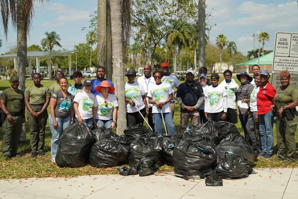 Give Back at Broward’s Annual Waterway Cleanup