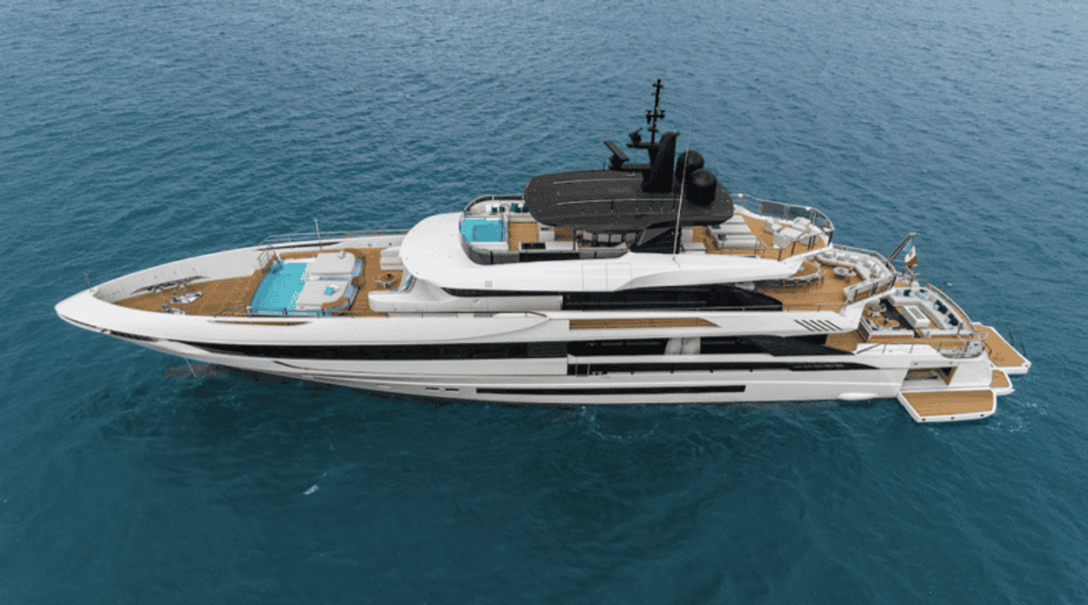 YATCO’s Fleet Friday: M/Y SANTA MARIA, M/Y CHASSEUR, and more!