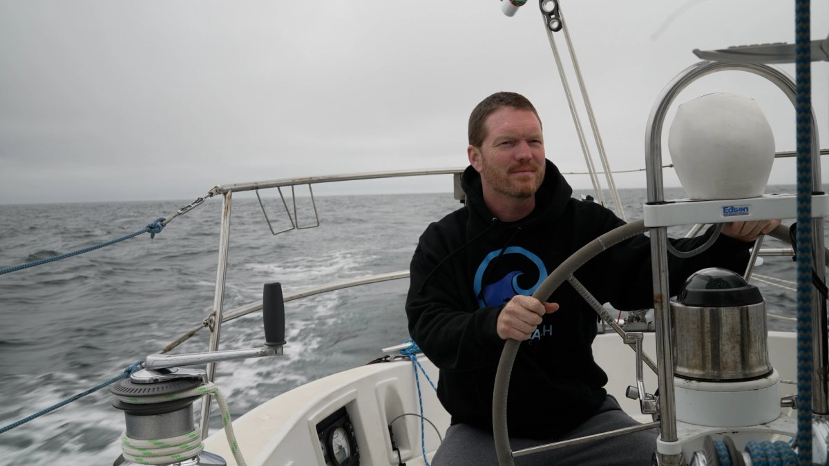 Matt Rutherford sailing in the ocean