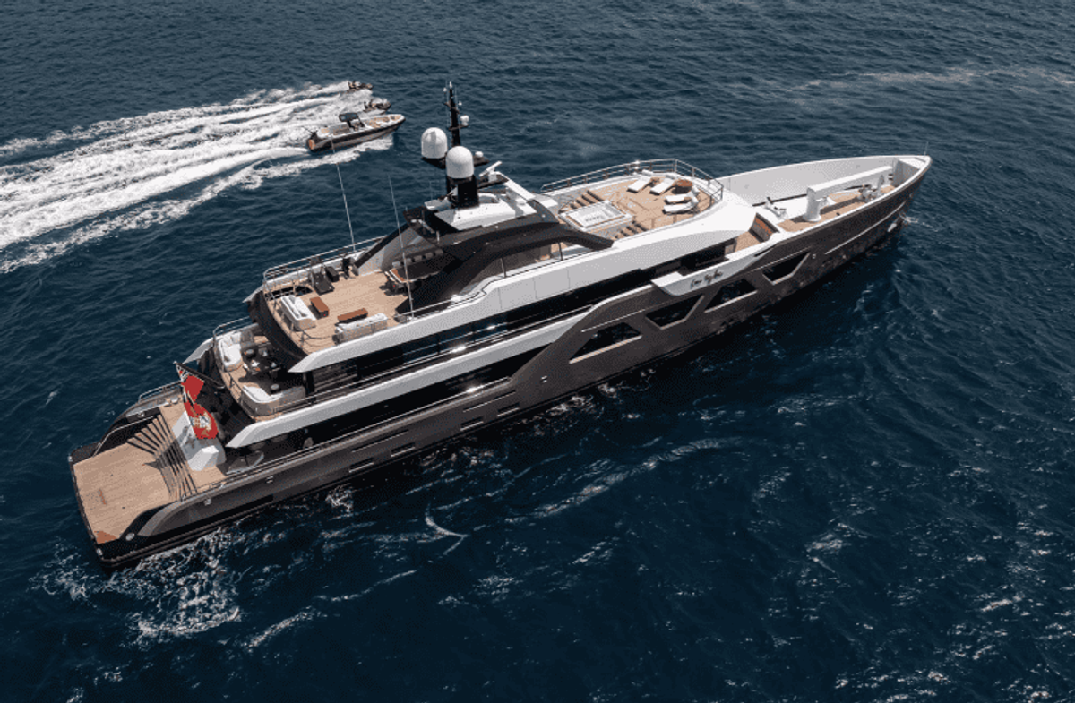 YATCO’s Fleet Friday: M/Y Come Together, M/Y SHADOW, and more!