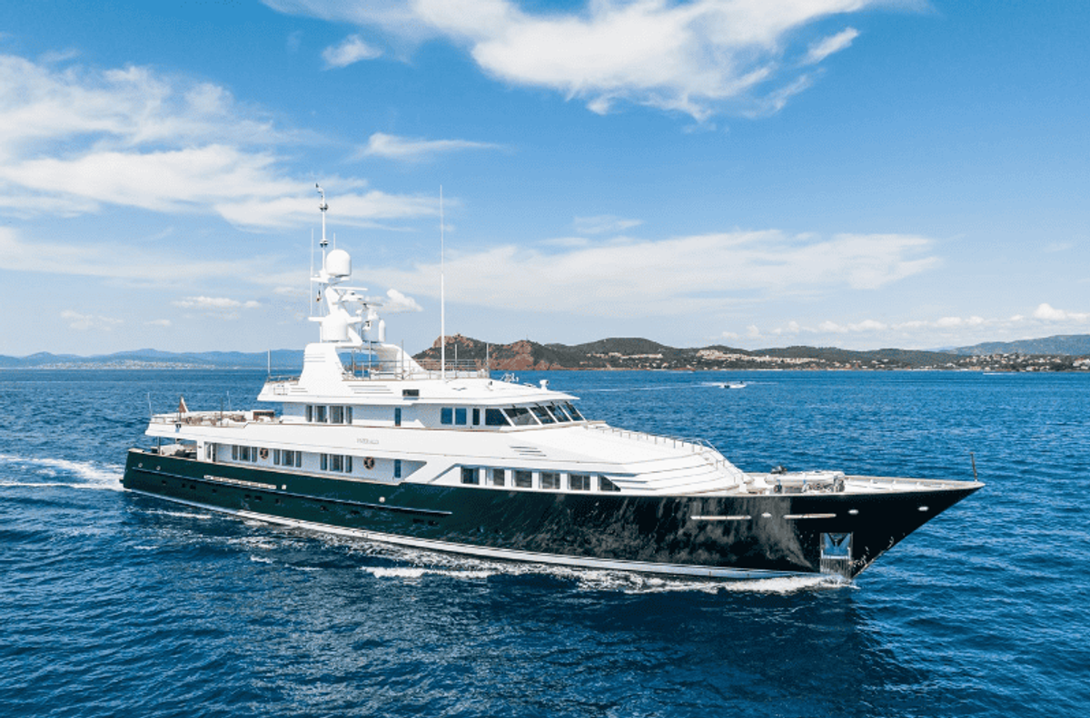 M/Y Emerald