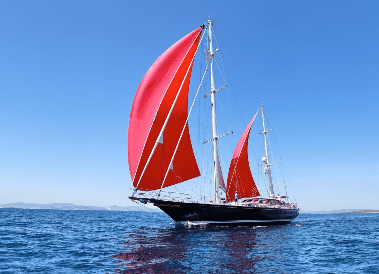 YATCO’s Fleet Friday: M/Y Afra 1, S/Y Anamcara, and more!