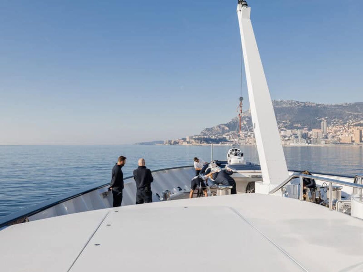 yacht crew