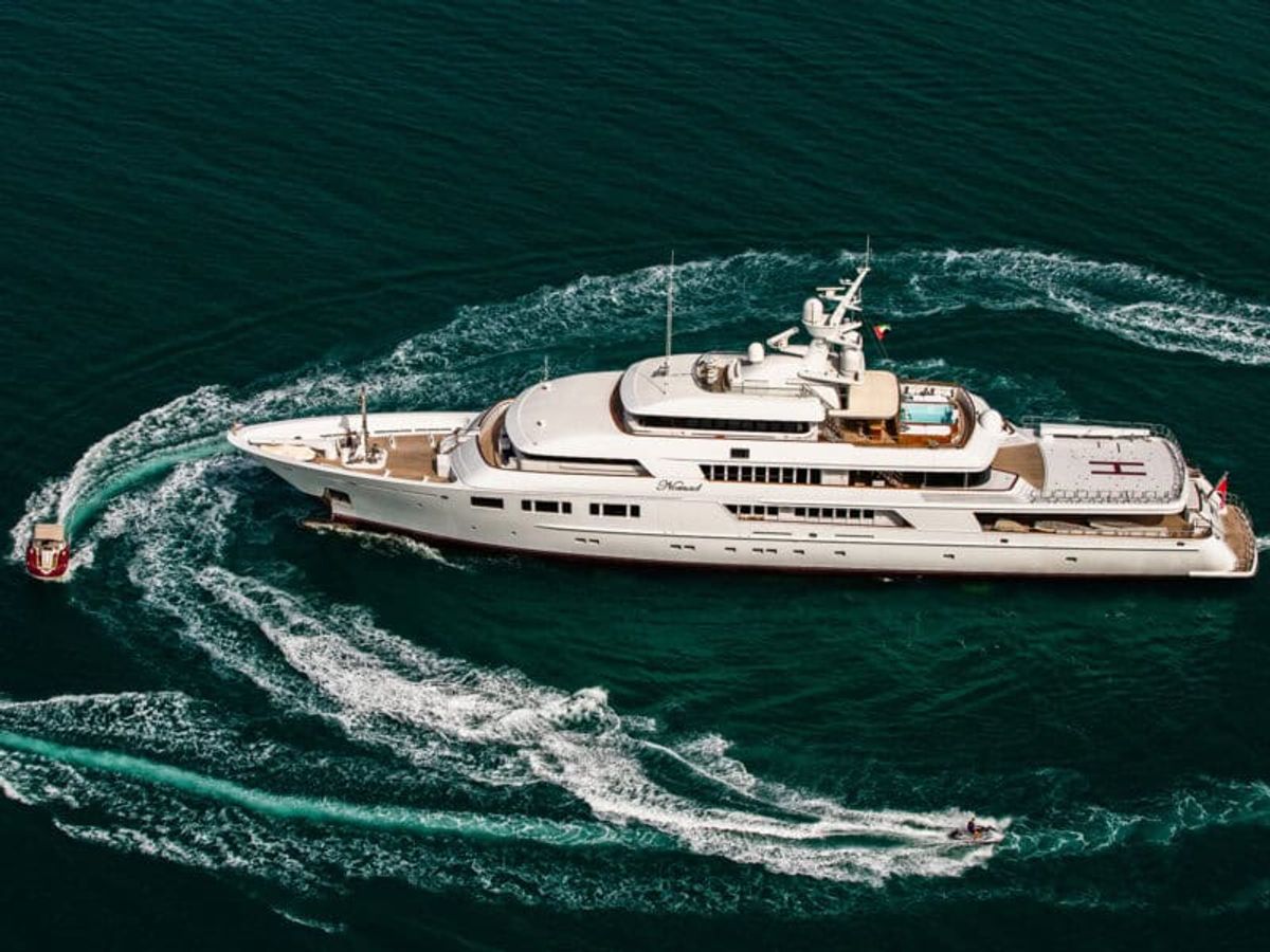 Yacht