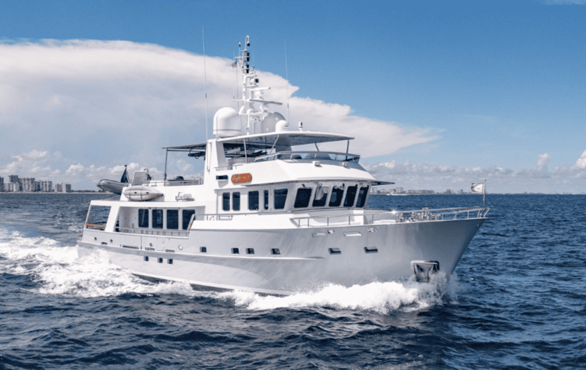 YATCO’s Fleet Friday: M/Y SANTA MARIA, M/Y CHASSEUR, and more!