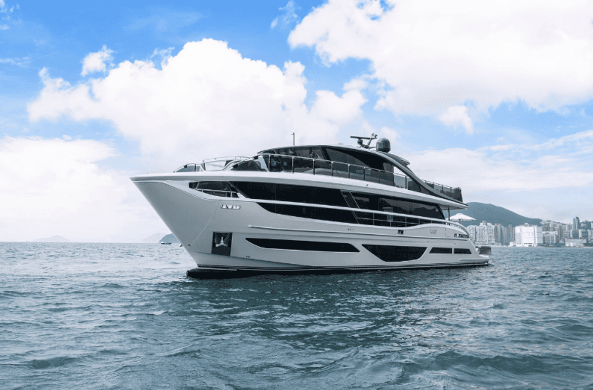 YATCO’s Fleet Friday: M/Y After You, M/Y Queen Mavia, and more!