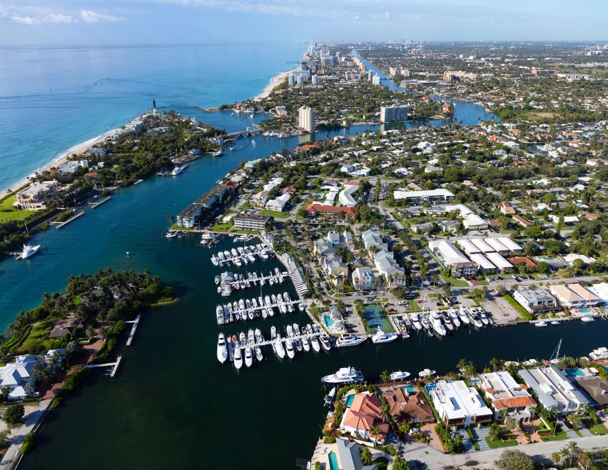 PORT 32's Lighthouse point marina location