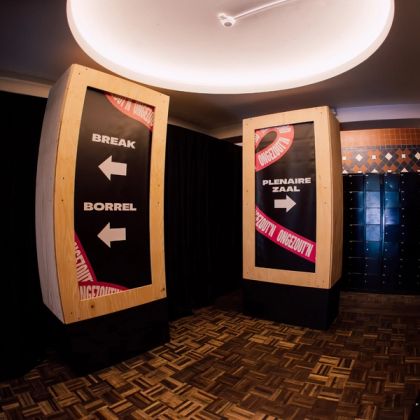 PRESENTATIEBOX | 2.5X1X0.5M – afbeelding 2