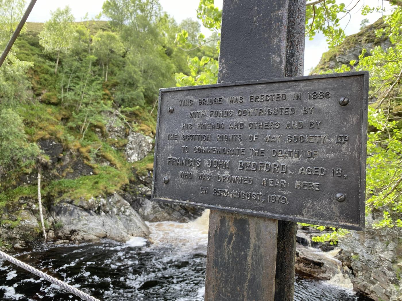Bedford bridge sign