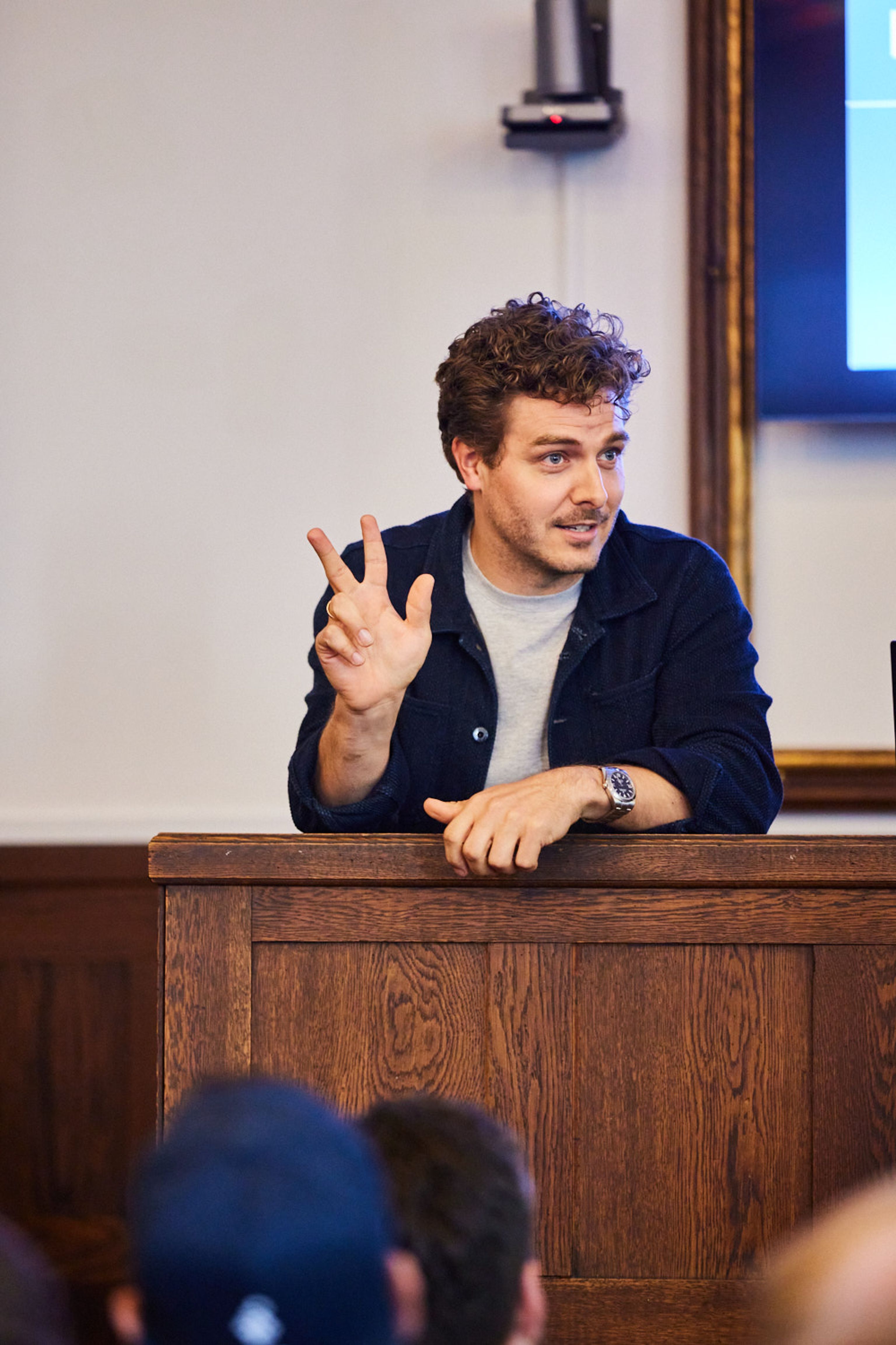 image-aff3583d647e3c153663c028c87564cfc463f827-1000x1500-jpg