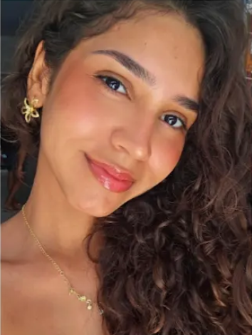 Maria Fernanda Avelino