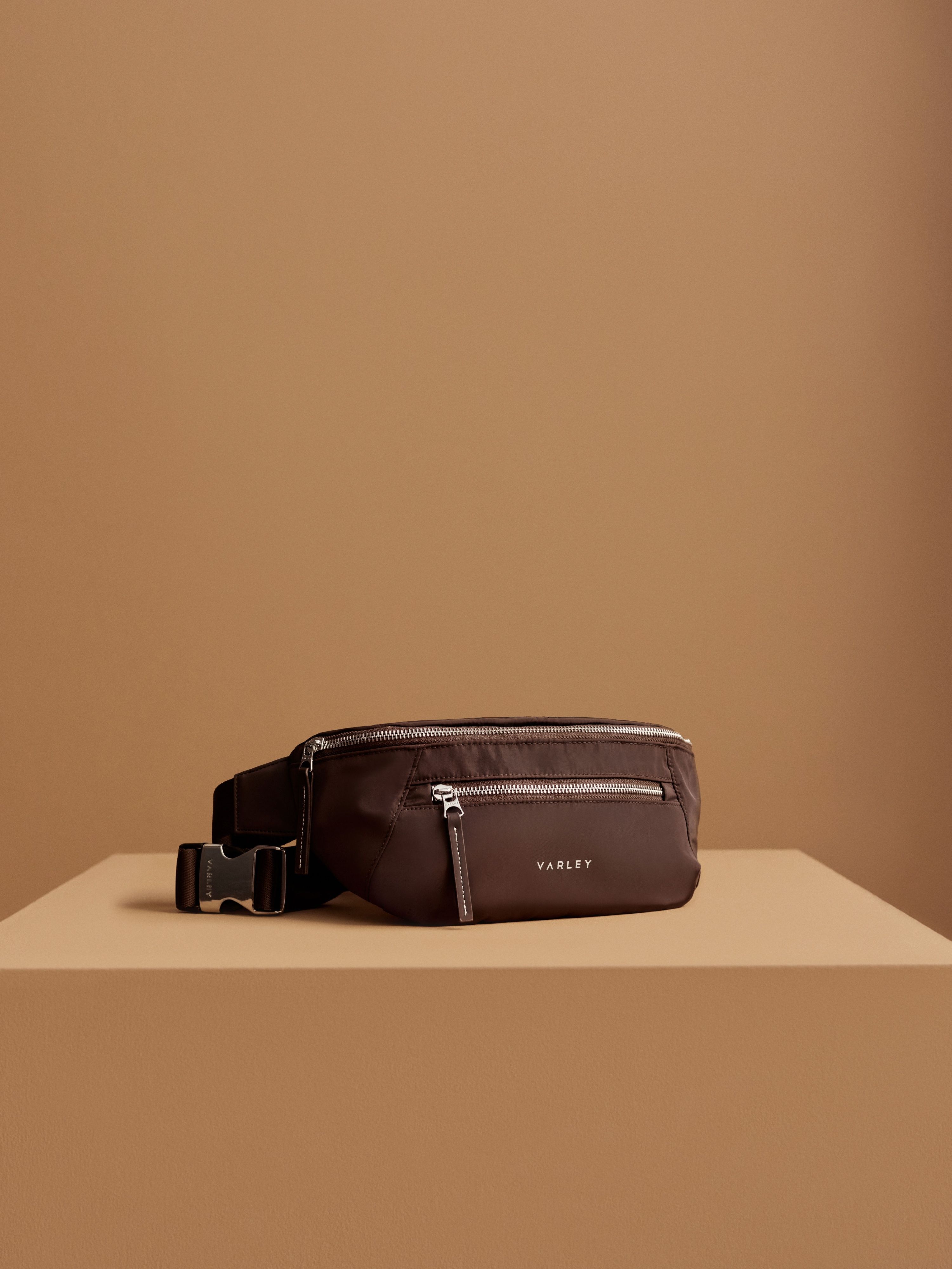 Lasson Belt Bag - Image 4