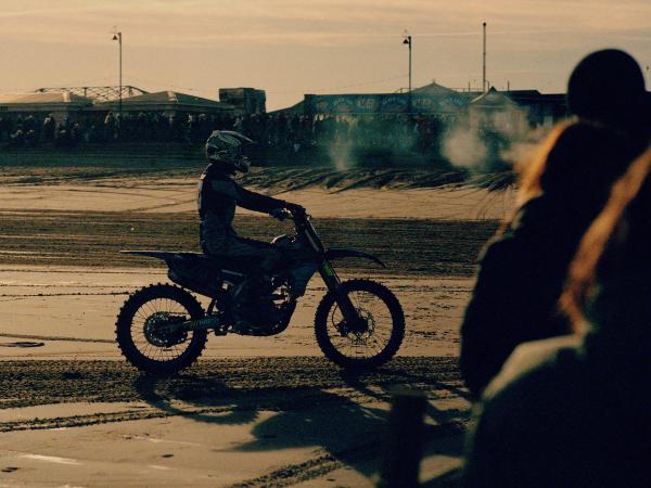 MABLETHORPE SANDRACING  by Sam Wright