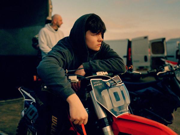 MABLETHORPE SANDRACING  by Sam Wright