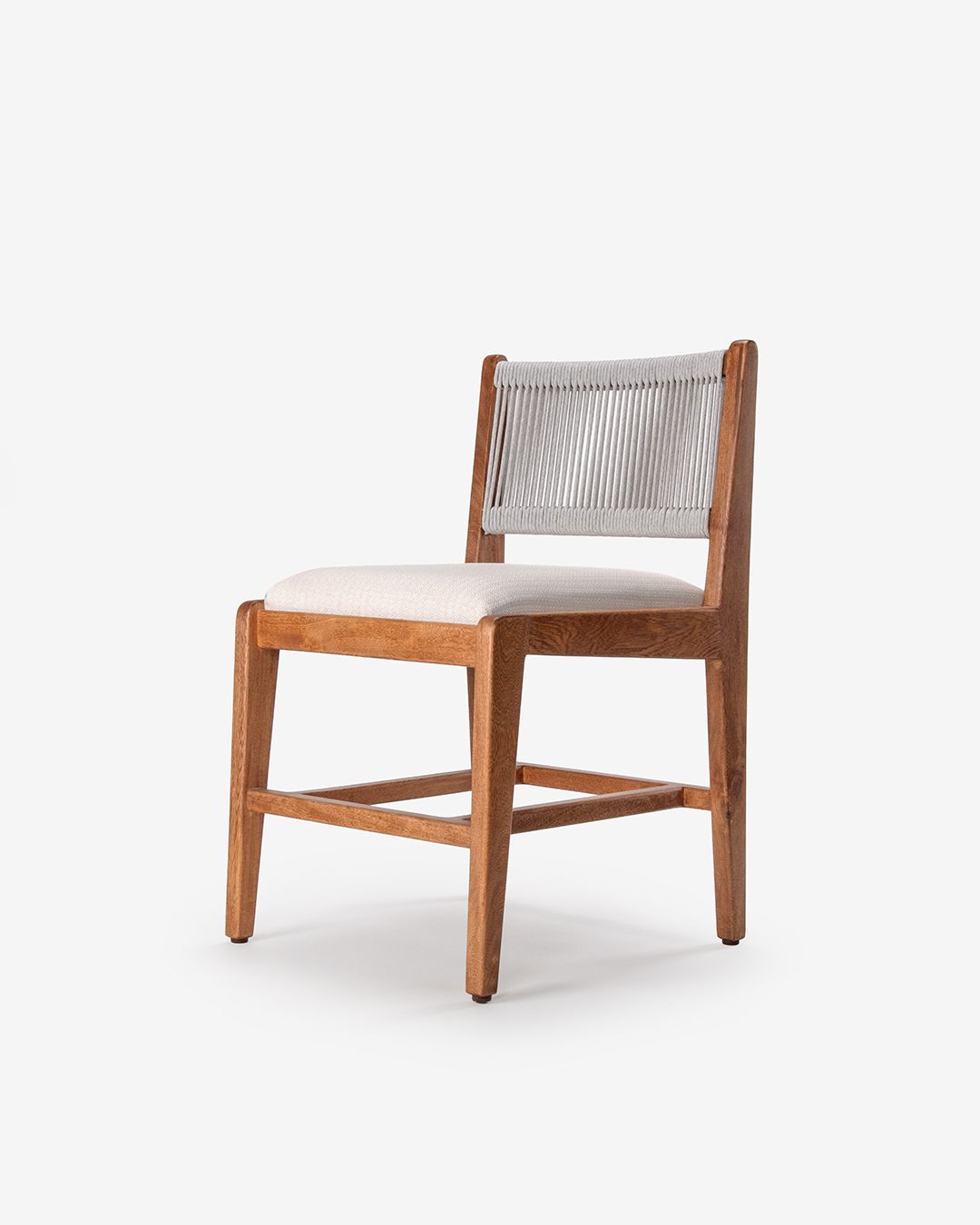 Silla Gris — 3/4 frente