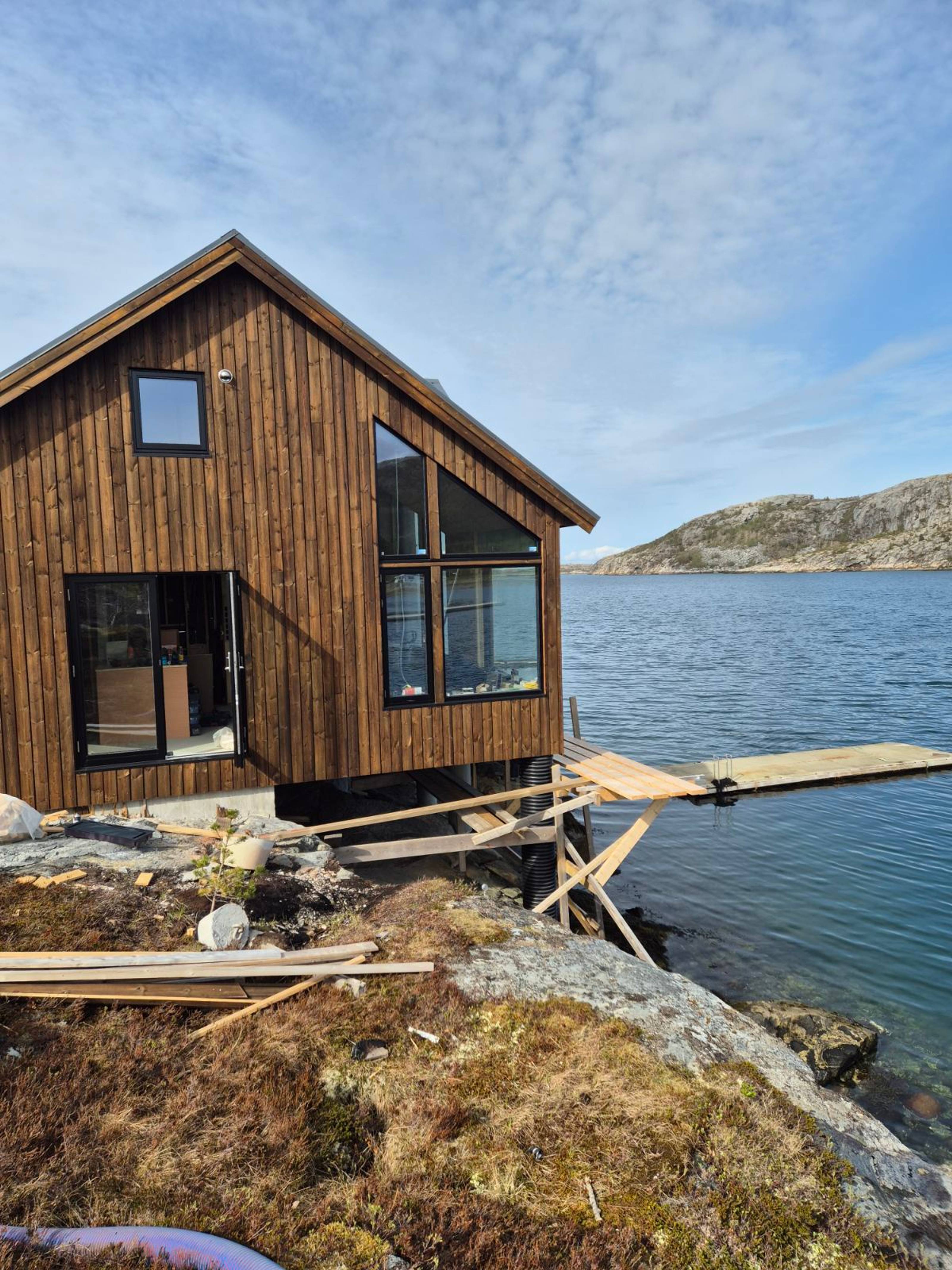 Pilestredet bygning i vinterlandskap
