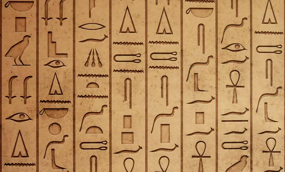 photo of anceint egyptian hieroglyphs