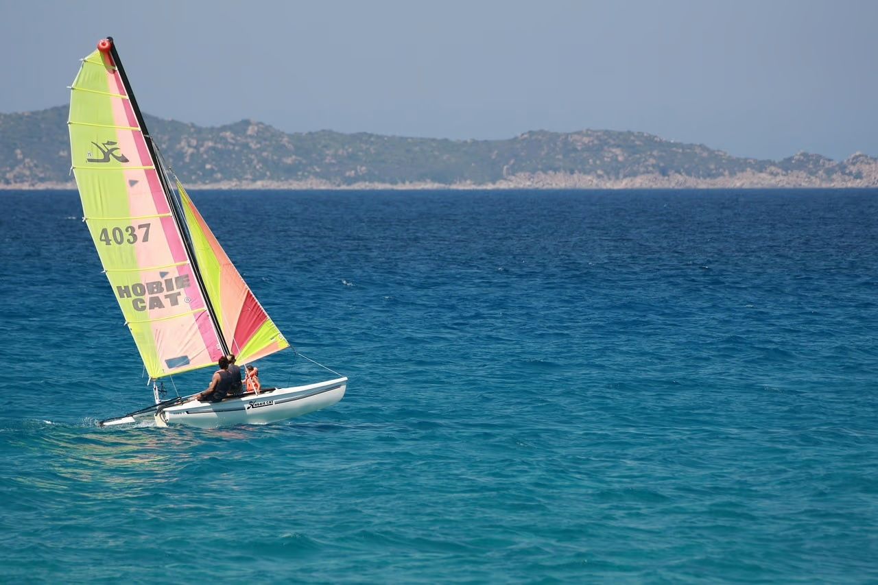 Rolex Fastnet Race - Exclusive Sailing Experience in Cowes → Fastnet Rock → Cherbourg