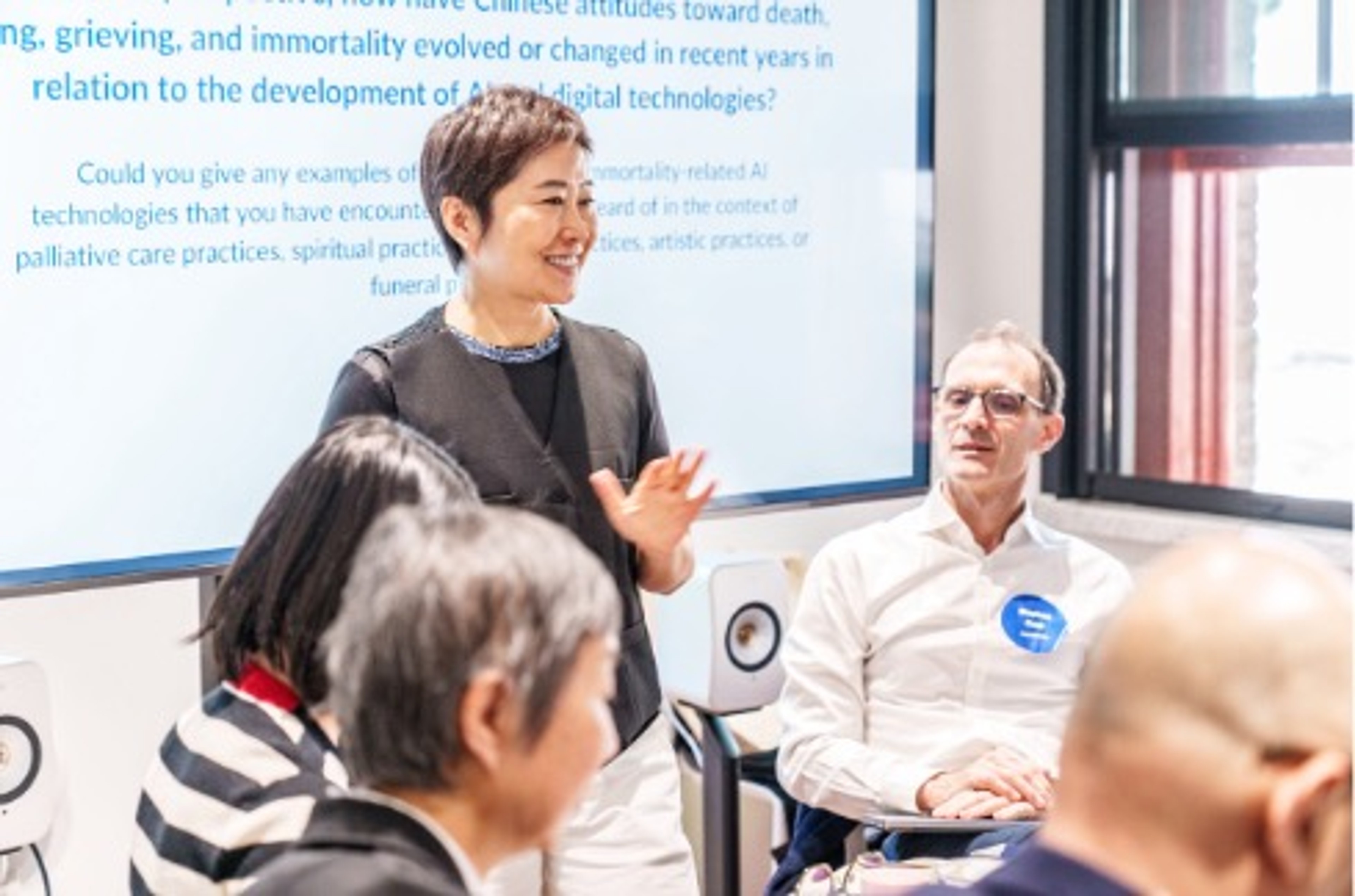 SONG Bing (left) with Dr. Stephen Cave (right).