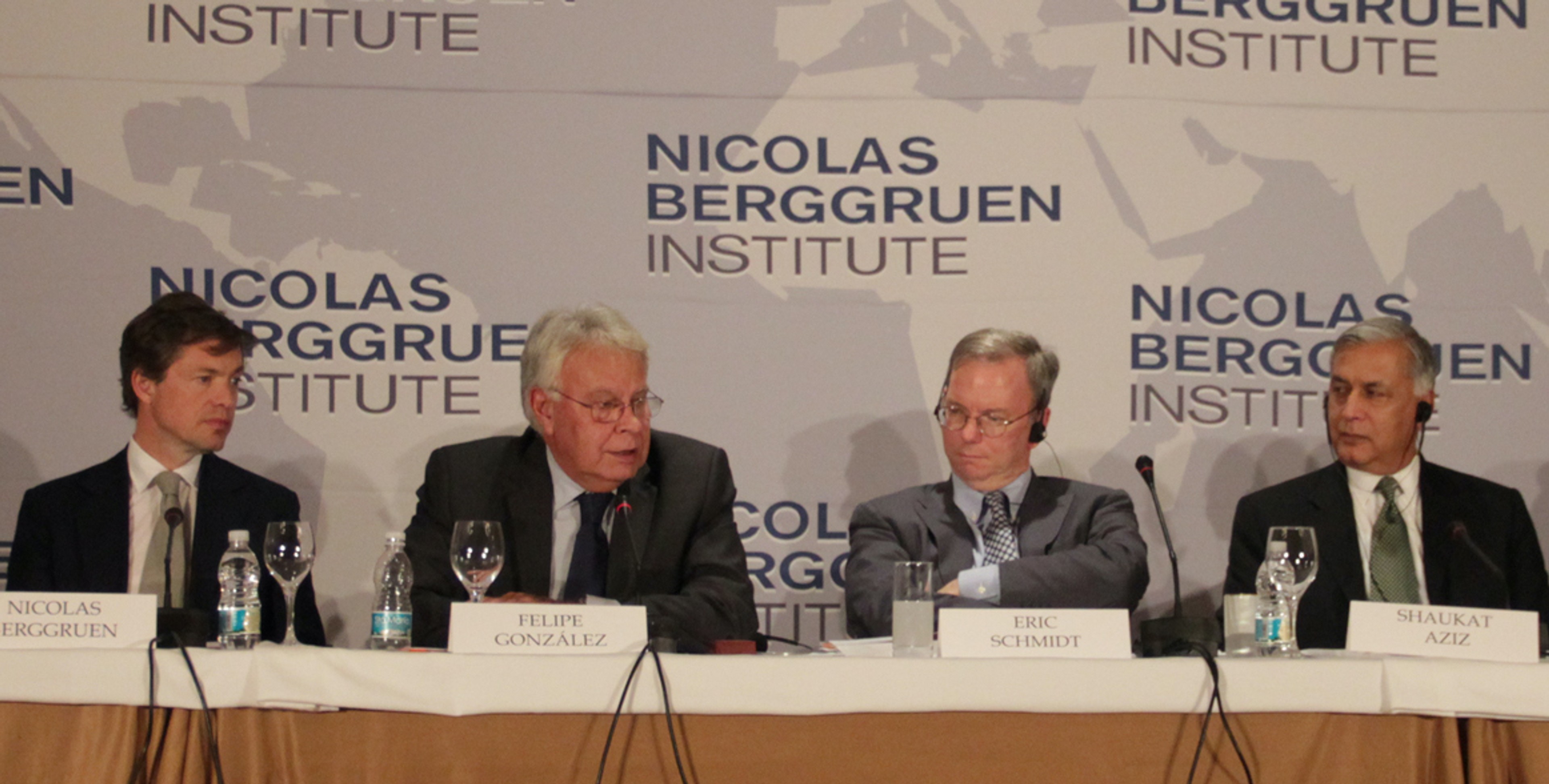 Nicolas Berggruen, Felipe González, Eric Schmidt, and Shaukat Aziz at 21st CC meeting in Mexico City
