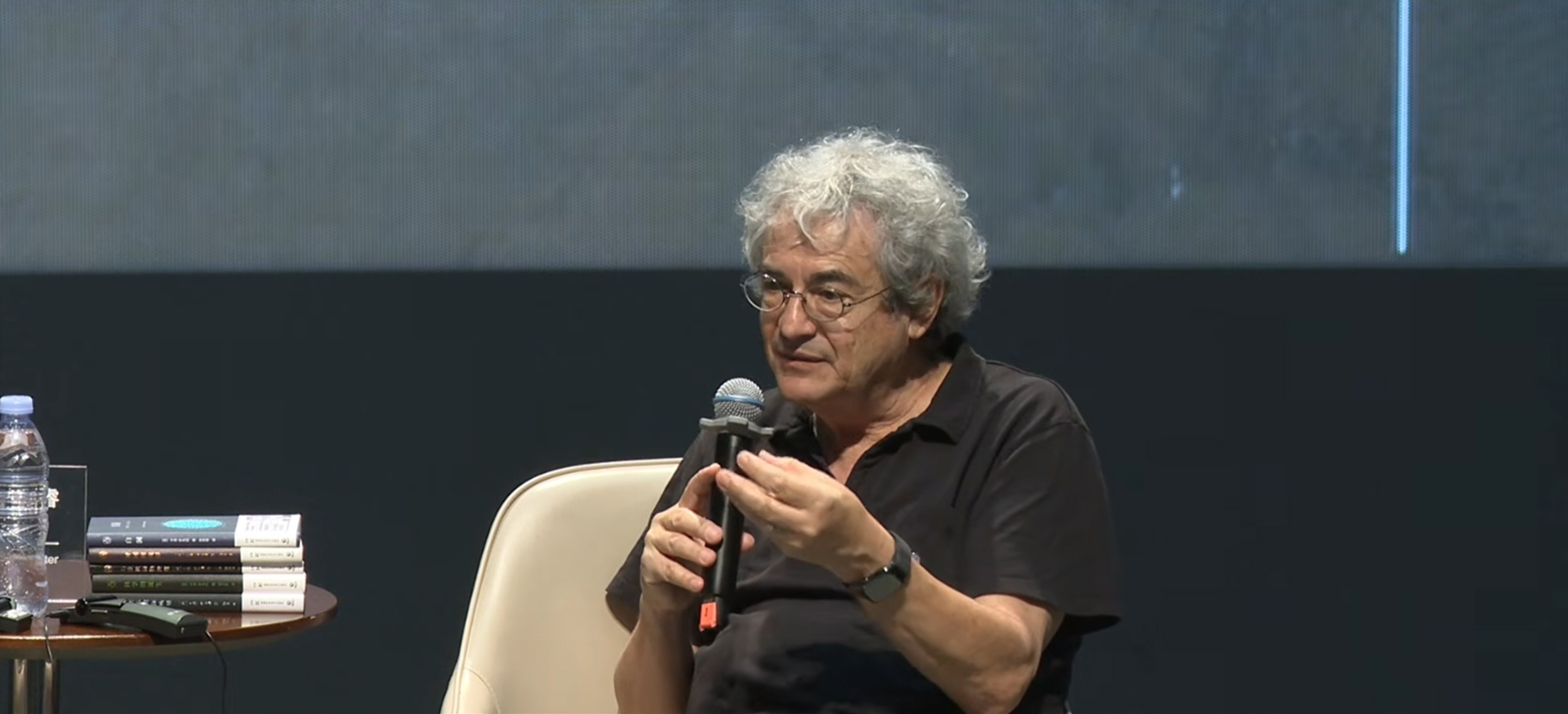 On the Equality of All Things with Carlo Rovelli