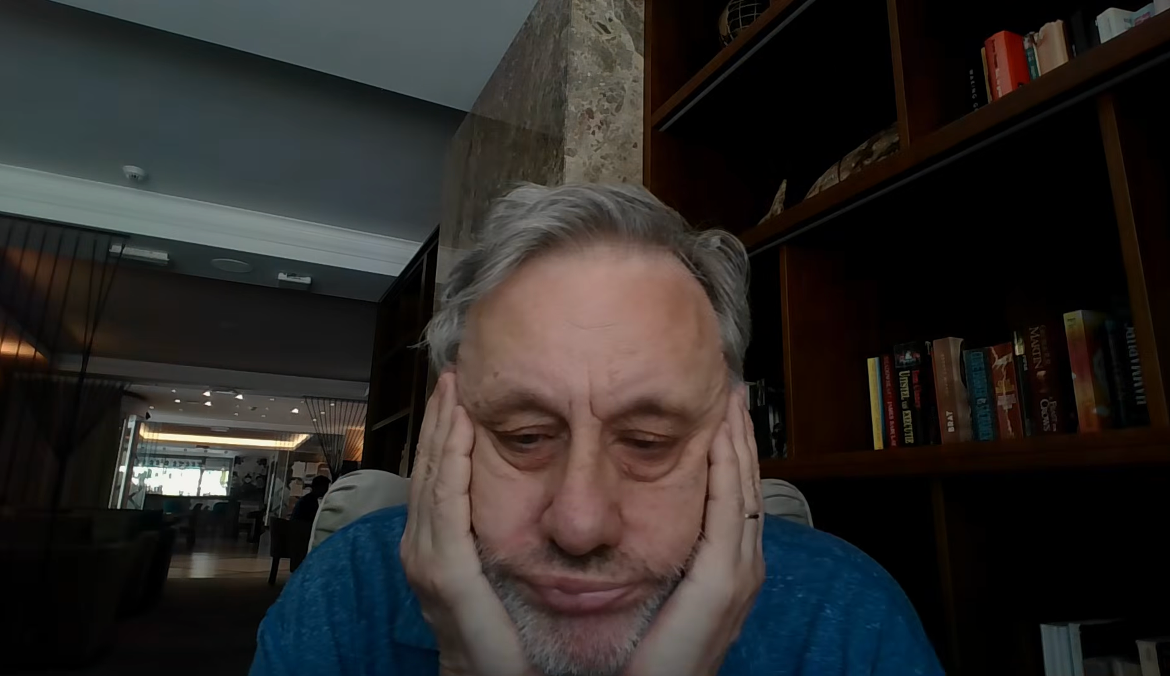 Slavoj Žižek Announces Collana dei Tre Oci